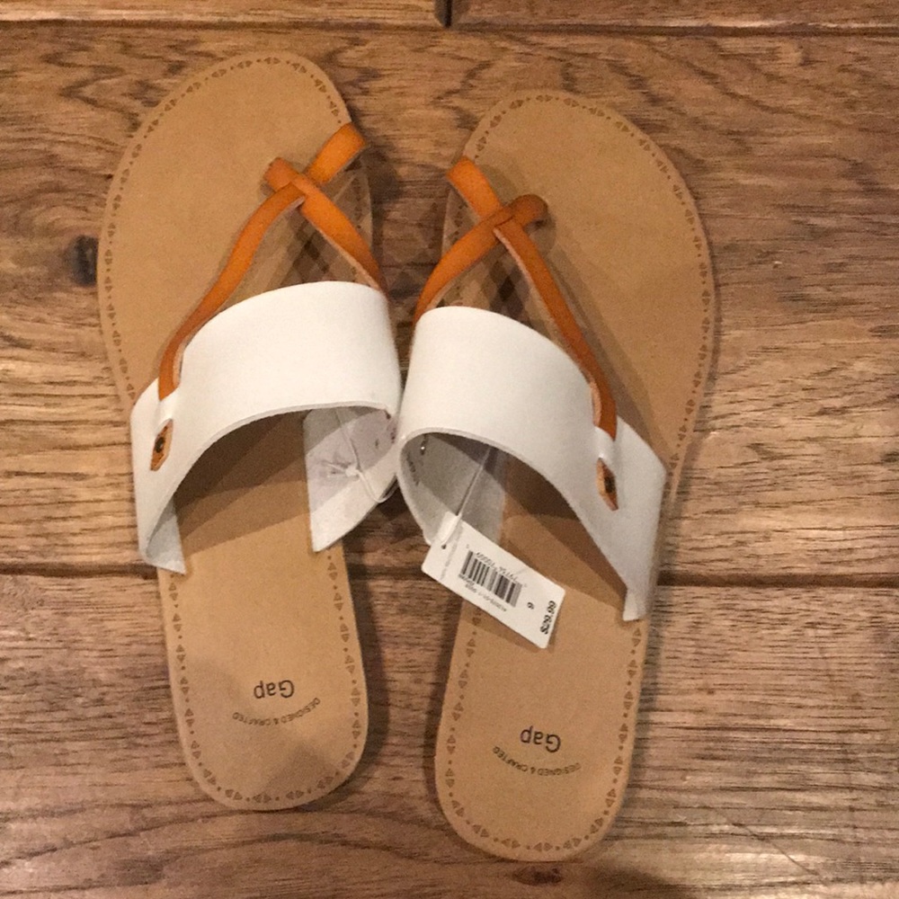 Gap sandals